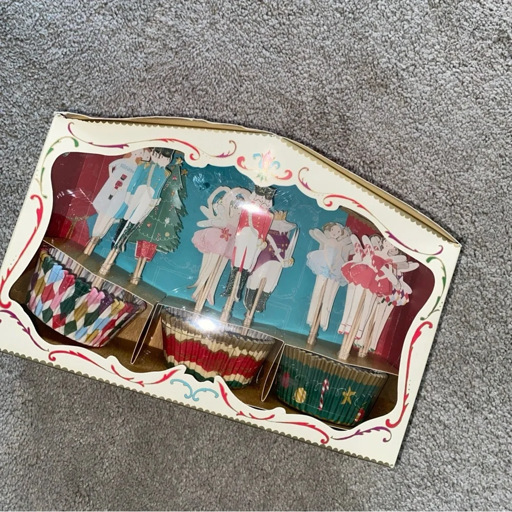 Meri Meri Nutcracker Ballet Christmas Cupcake Liners‎ & Topper Picks Kit